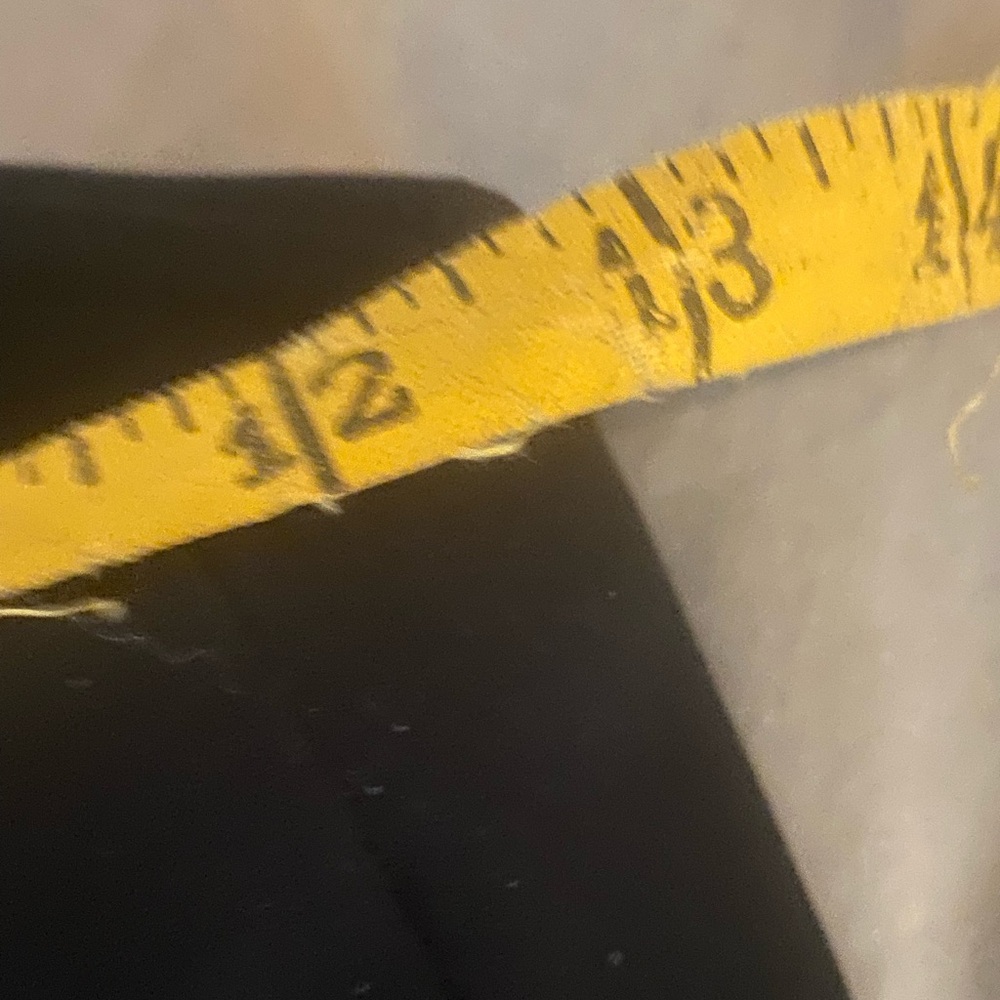 Small black - Picture 5 of 5